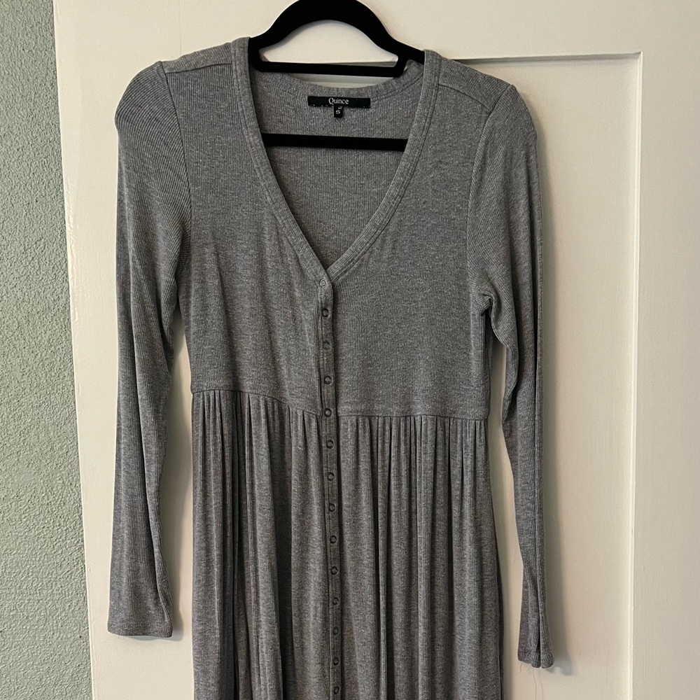 Maternity Lot of 6: HATCH, Seraphine, Angel maternity, Quince, size Small - Picture 5 of 7